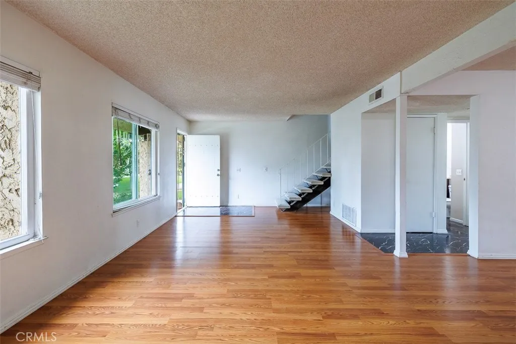 11865 Jade Court, Fountain Valley, California 92708 home-pic-6