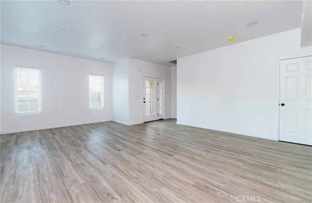 5526 E Los Angeles Avenue 1, Simi Valley, California 93063 home-pic-20