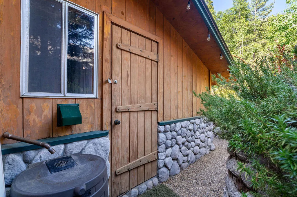 25140 Rim Rock Road, Idyllwild, California 92549 home-pic-52