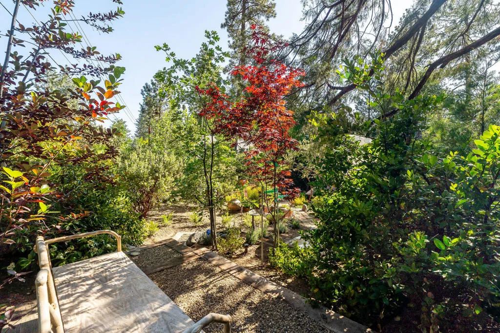 25140 Rim Rock Road, Idyllwild, California 92549 home-pic-64