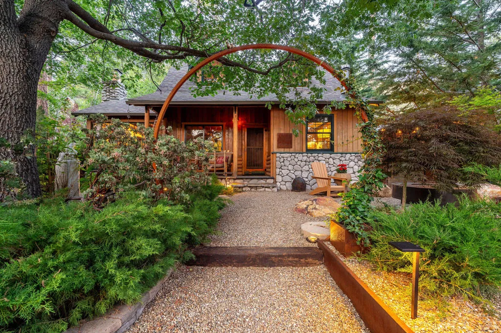 25140 Rim Rock Road, Idyllwild, California 92549 home-pic-7
