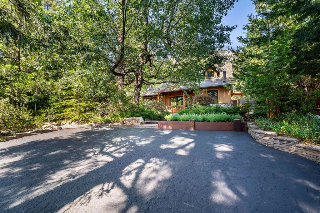 25140 Rim Rock Road, Idyllwild, California 92549 home-pic-12