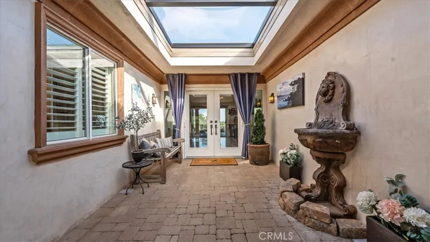 703 Via San Simon, Claremont, California 91711