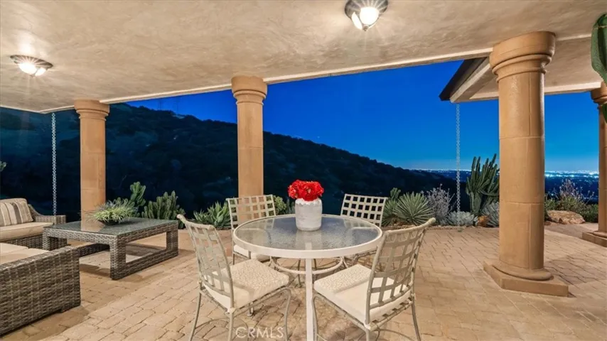 703 Via San Simon, Claremont, California 91711