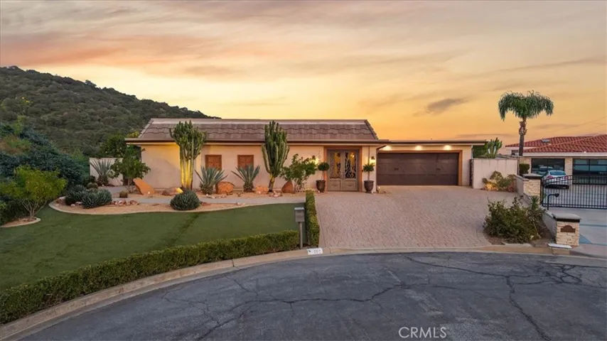 703 Via San Simon, Claremont, California 91711