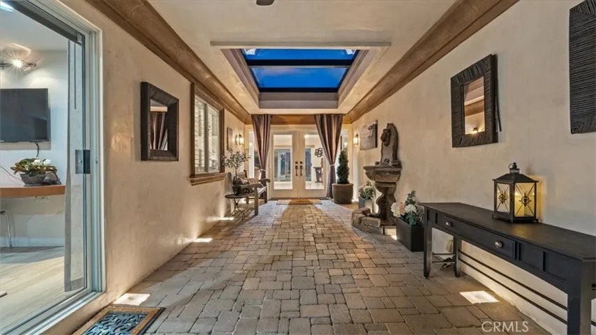 703 Via San Simon, Claremont, California 91711