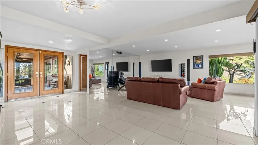 703 Via San Simon, Claremont, California 91711