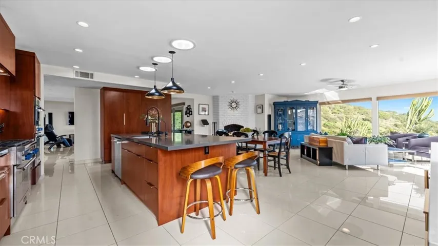 703 Via San Simon, Claremont, California 91711