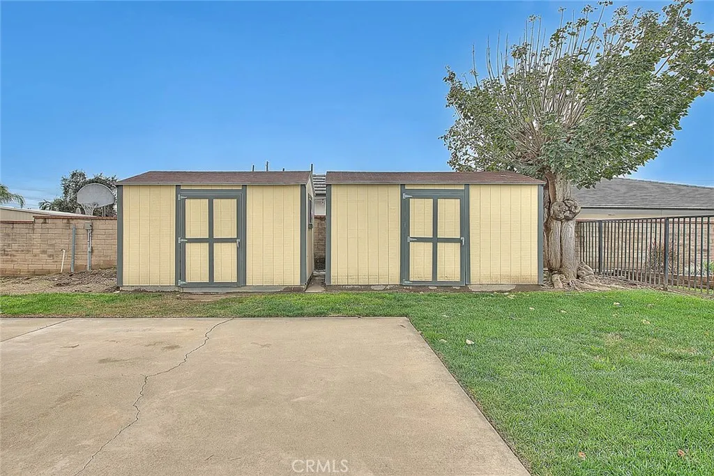 1425 S Dahlia, Ontario, California 91762 home-pic-40