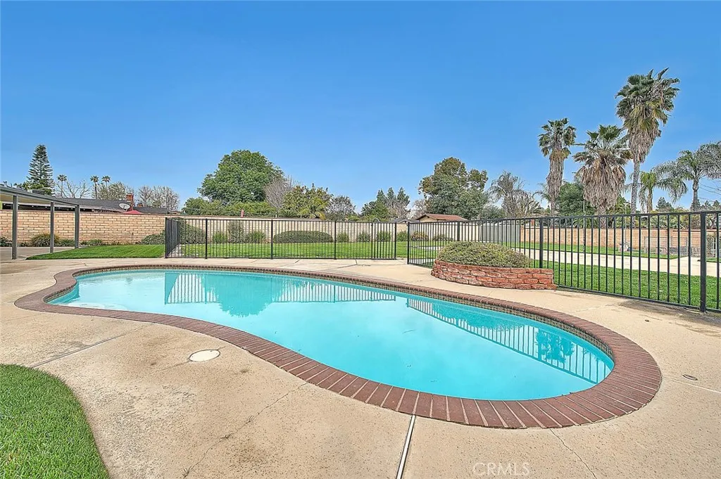 1425 S Dahlia, Ontario, California 91762 home-pic-34