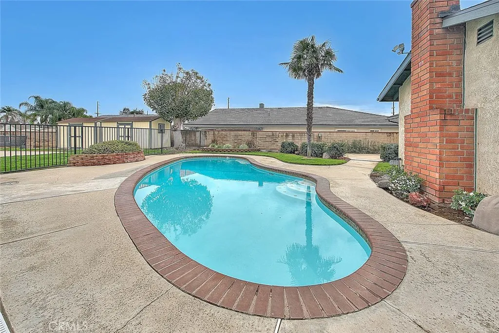 1425 S Dahlia, Ontario, California 91762 home-pic-32