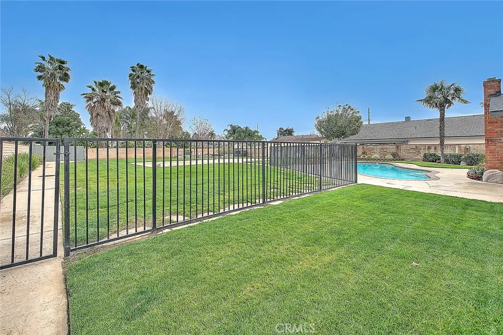 1425 S Dahlia, Ontario, California 91762 home-pic-37