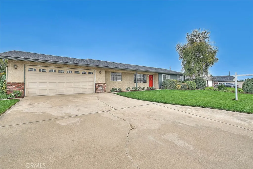1425 S Dahlia, Ontario, California 91762 home-pic-2