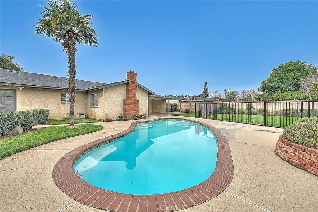 1425 S Dahlia, Ontario, California 91762 home-pic-33