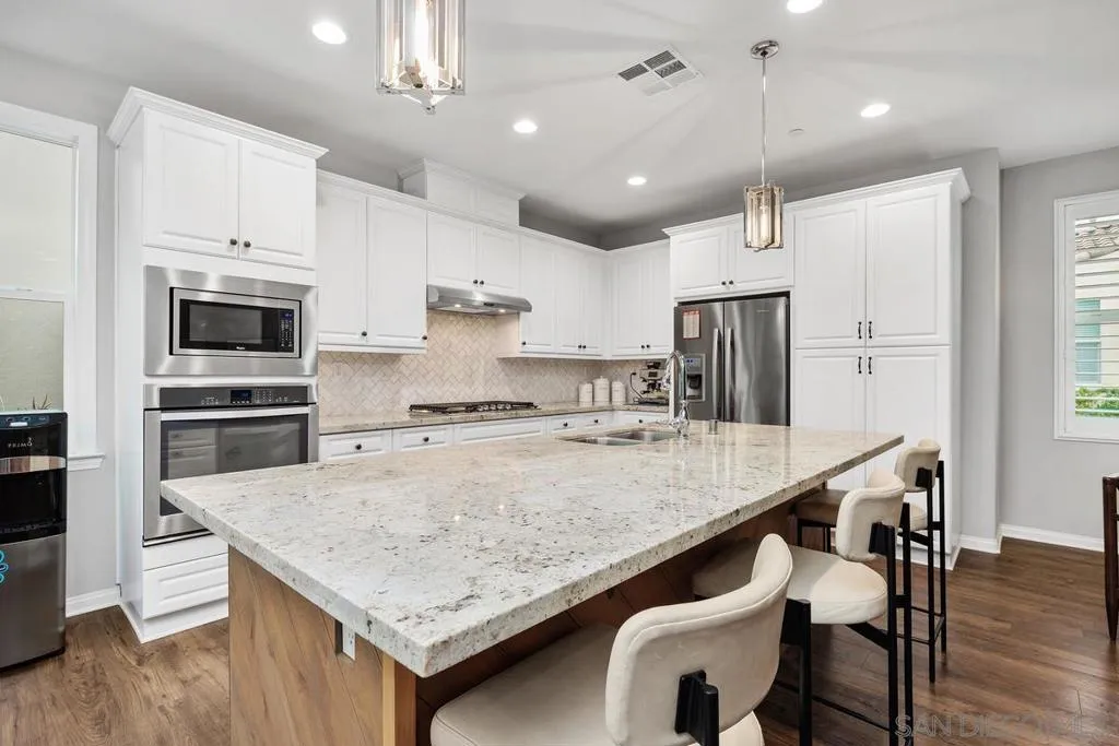 7958 Lusardi Creek Lane, San Diego, California 92127 home-pic-6