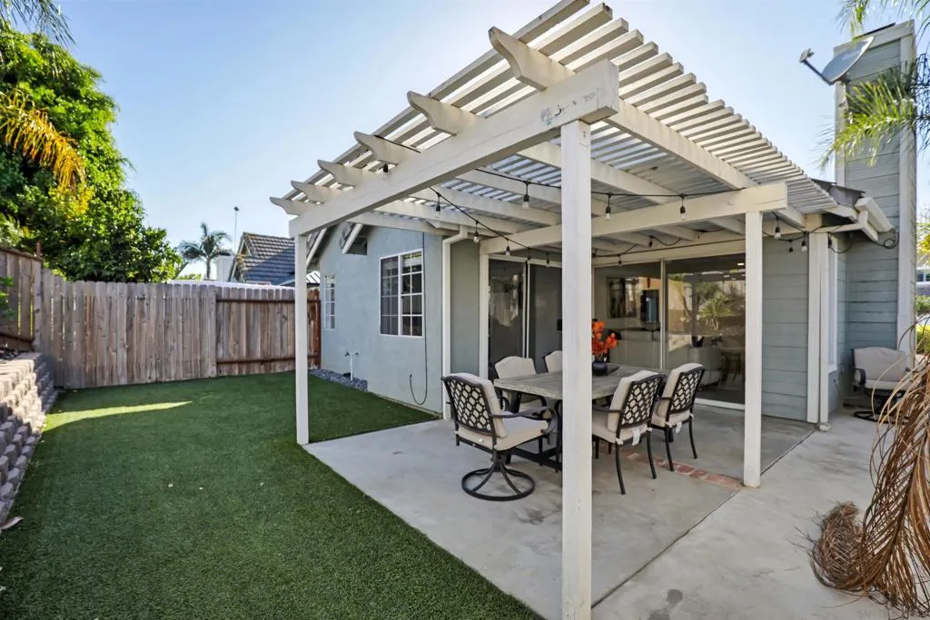 10366 Rancho Carmel Dr, San Diego, California 92128 home-pic-23