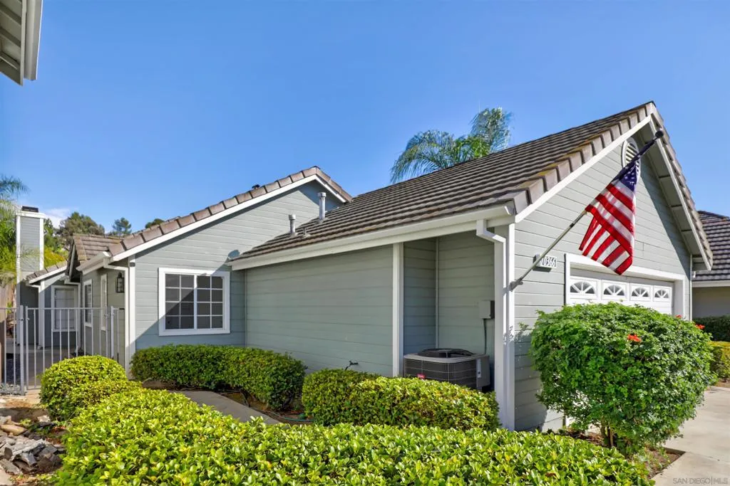 10366 Rancho Carmel Dr, San Diego, California 92128 home-pic-33