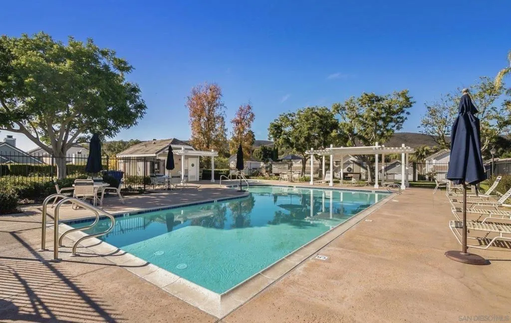 10366 Rancho Carmel Dr, San Diego, California 92128 home-pic-31