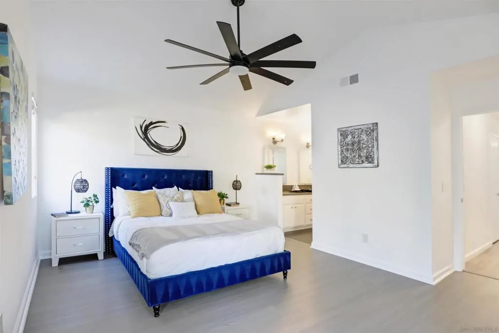 10366 Rancho Carmel Dr, San Diego, California 92128 home-pic-15