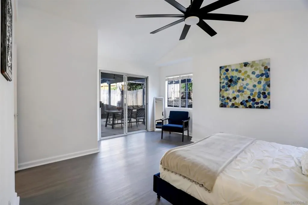 10366 Rancho Carmel Dr, San Diego, California 92128 home-pic-16