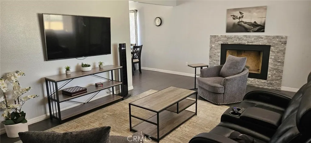 7708 Mariposa, Yucca Valley, California 92284 home-pic-6
