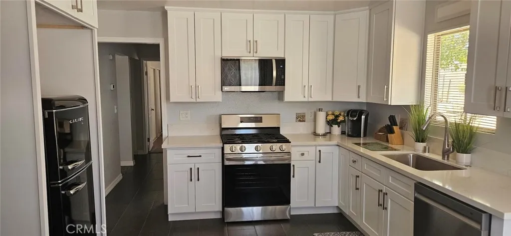 7708 Mariposa, Yucca Valley, California 92284 home-pic-9