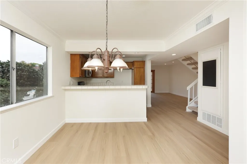 10330 Downey Avenue 35, Downey, California 90241 home-pic-10