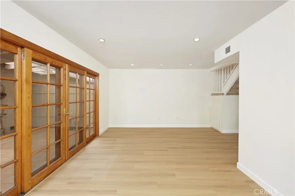 10330 Downey Avenue 35, Downey, California 90241 home-pic-16