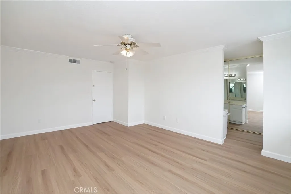 10330 Downey Avenue 35, Downey, California 90241 home-pic-26