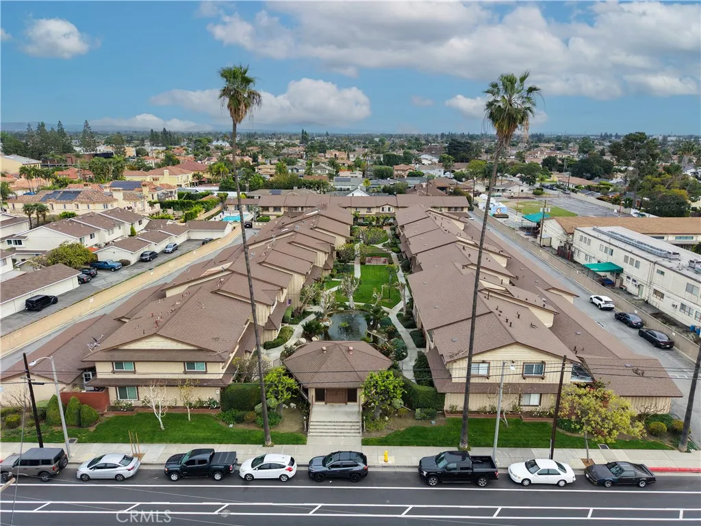 10330 Downey Avenue 35, Downey, California 90241 home-pic-4