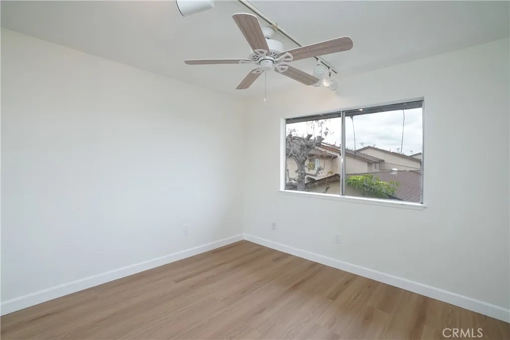 10330 Downey Avenue 35, Downey, California 90241 home-pic-20