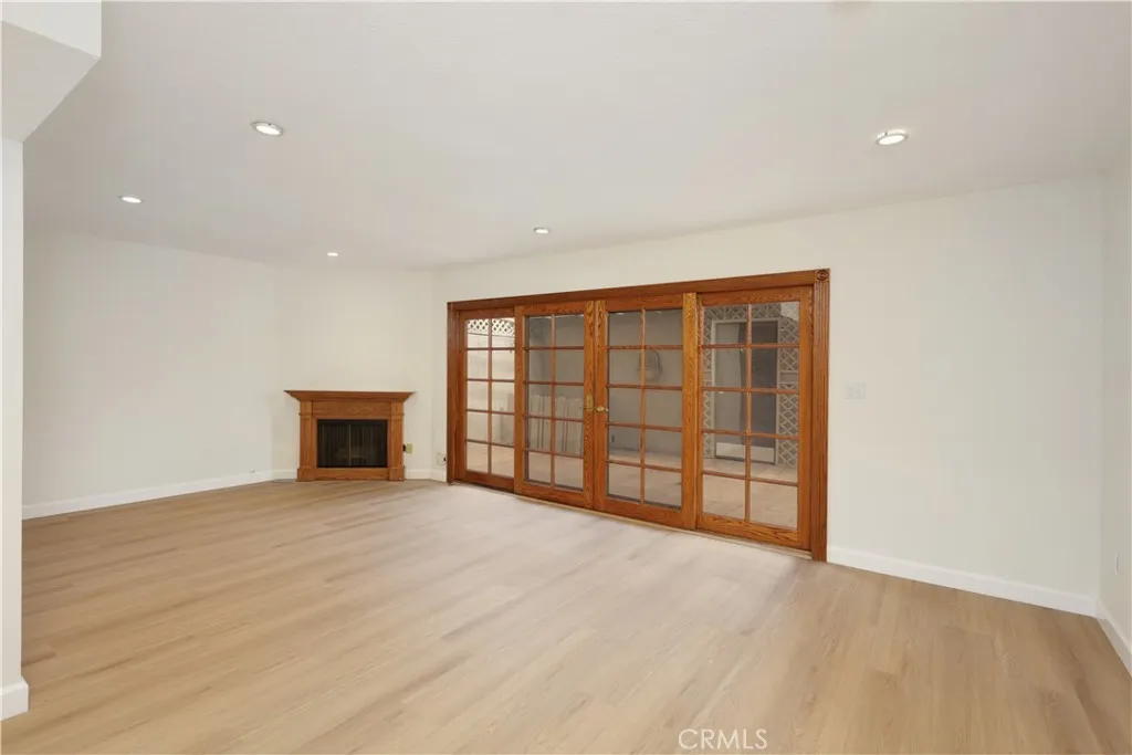 10330 Downey Avenue 35, Downey, California 90241 home-pic-14