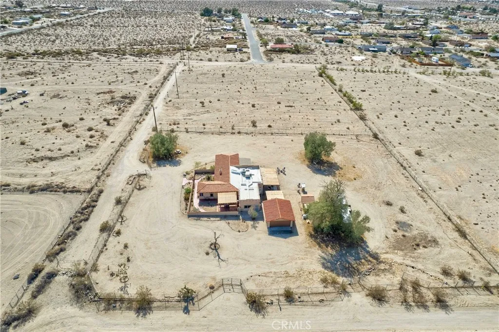 74784 Foothill Drive, 29 Palms, California 92277 home-pic-73