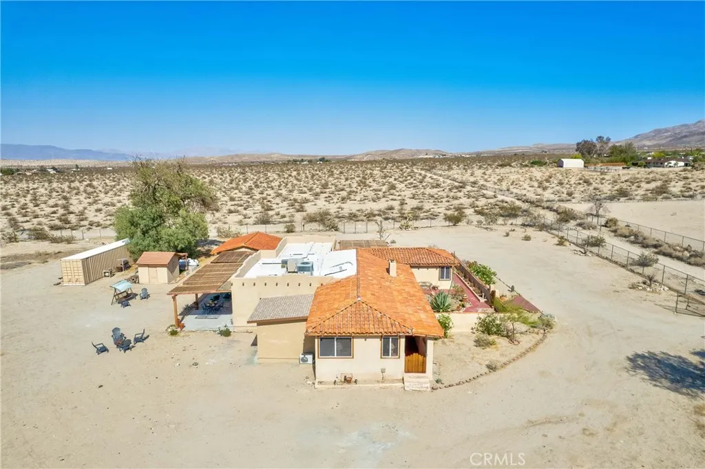 74784 Foothill Drive, 29 Palms, California 92277 home-pic-68