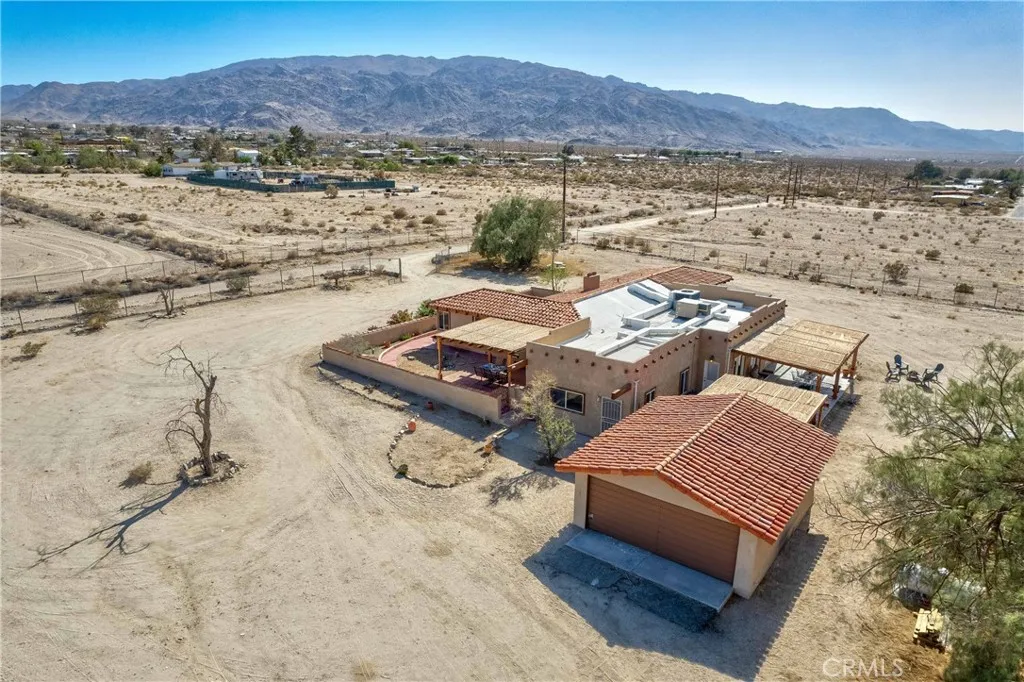 74784 Foothill Drive, 29 Palms, California 92277 home-pic-64