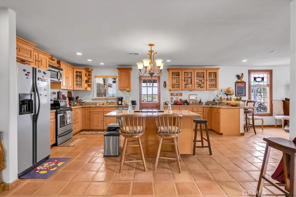 74784 Foothill Drive, 29 Palms, California 92277 home-pic-8