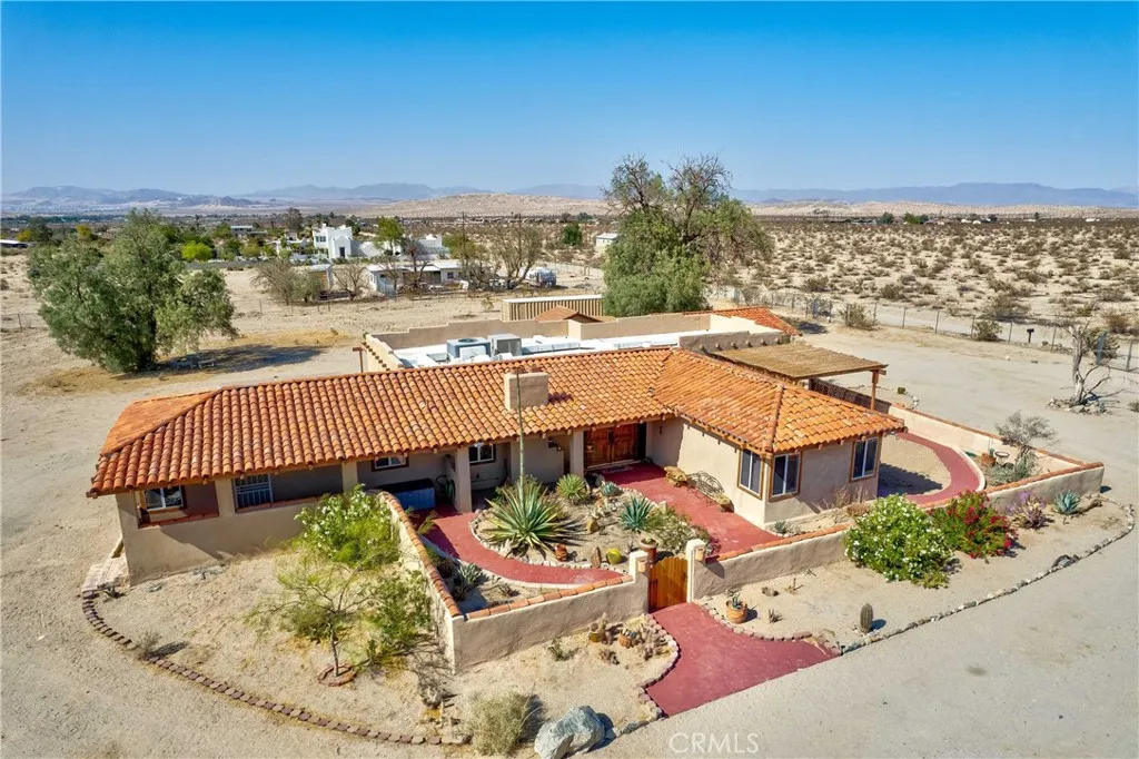 74784 Foothill Drive, 29 Palms, California 92277 home-pic-40