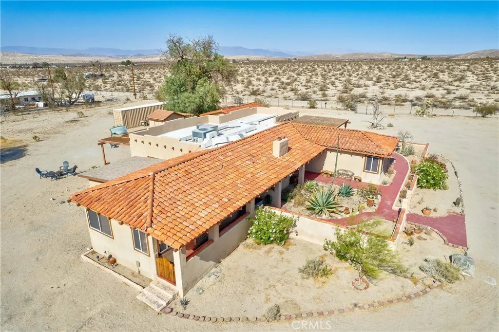 74784 Foothill Drive, 29 Palms, California 92277 home-pic-70