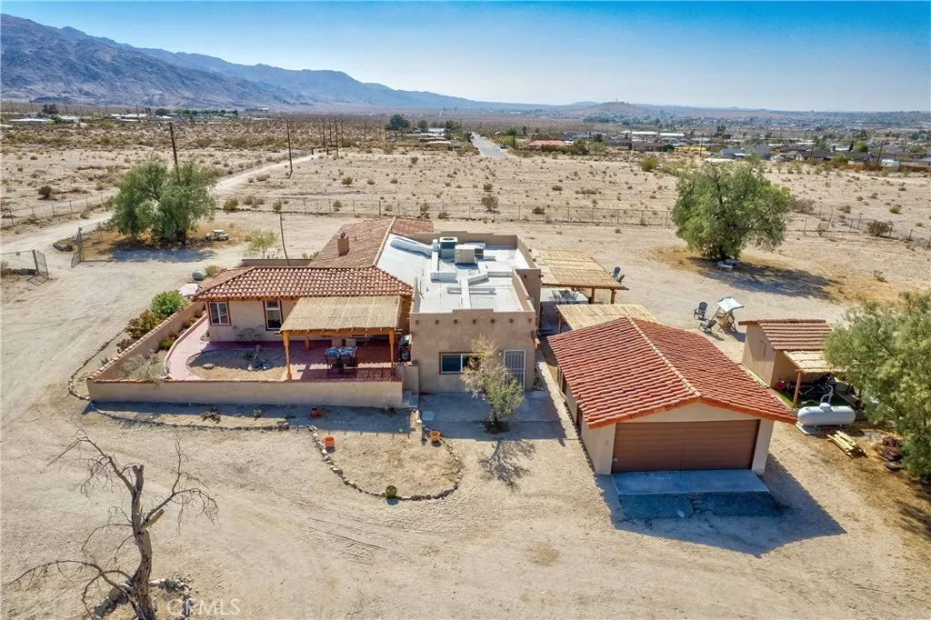 74784 Foothill Drive, 29 Palms, California 92277 home-pic-63