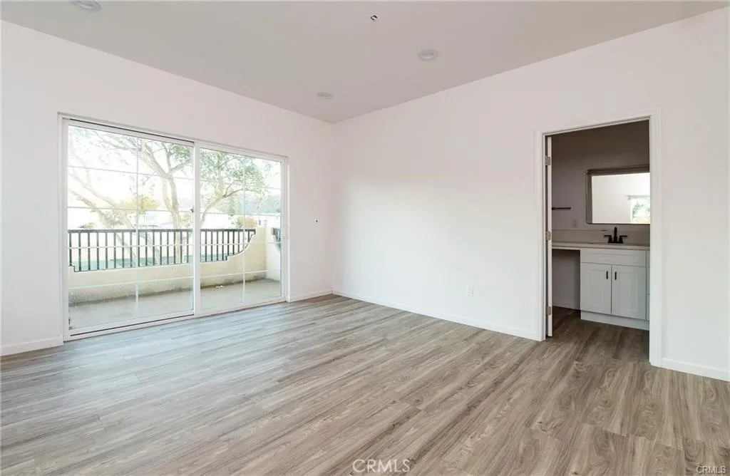 5526 E Los Angeles Avenue 2, Simi Valley, California 93063 home-pic-17