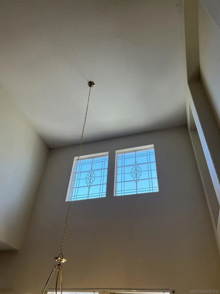 2466 Falcon Valley, Chula Vista, California 91914 home-pic-7