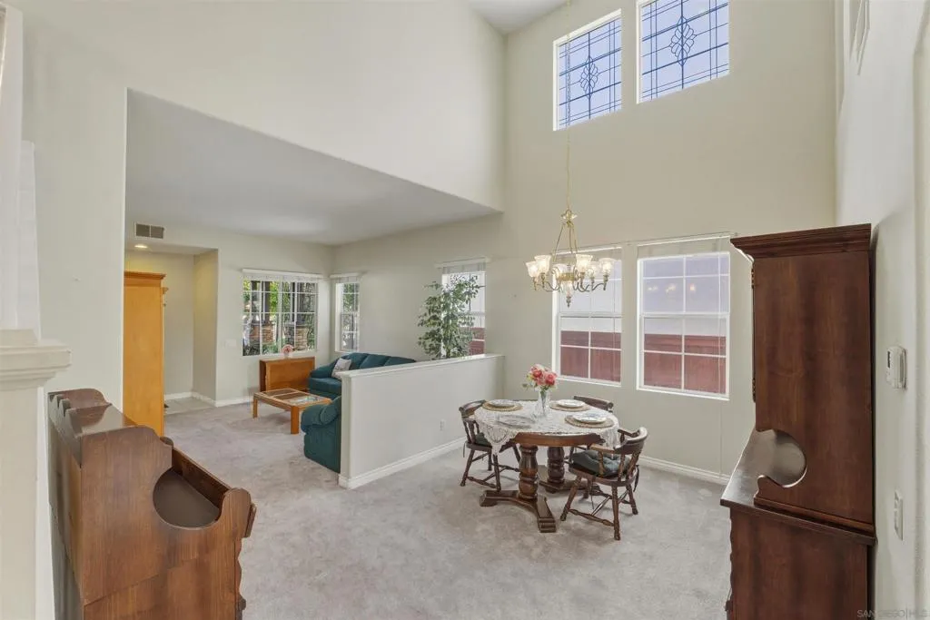 2466 Falcon Valley, Chula Vista, California 91914 home-pic-6