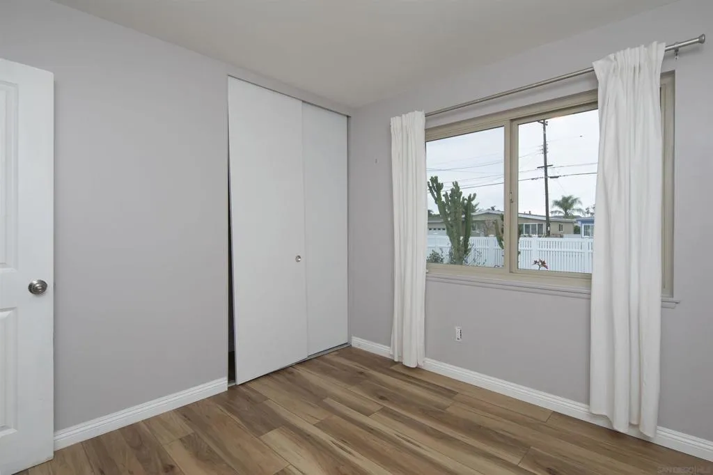 4413 Mount Henry Avenue, San Diego, California 92117 home-pic-24