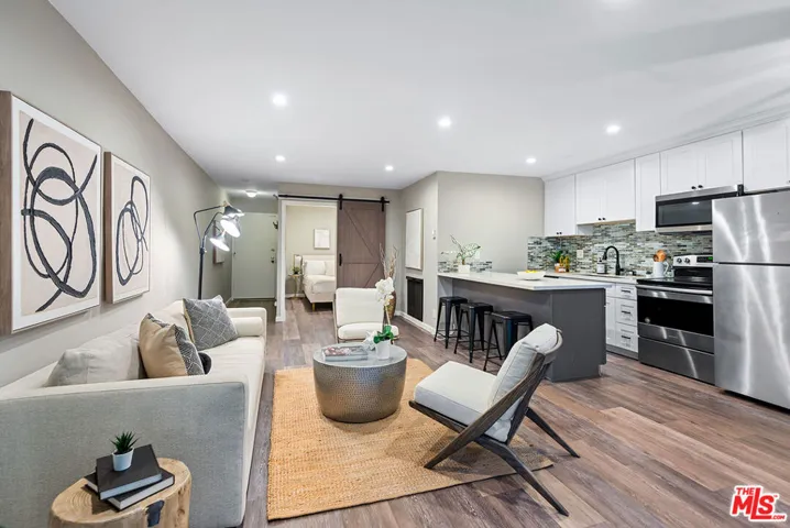 11645 Montana Avenue 121, Los Angeles, California 90049