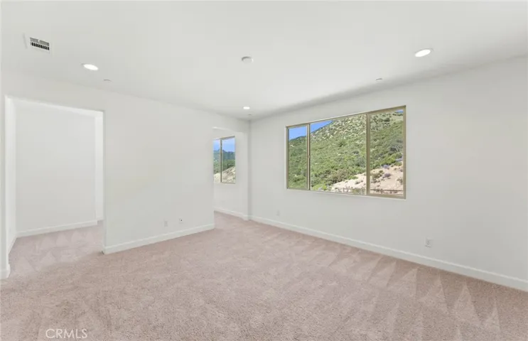 11838 Canoga Avenue, Chatsworth, California 91311