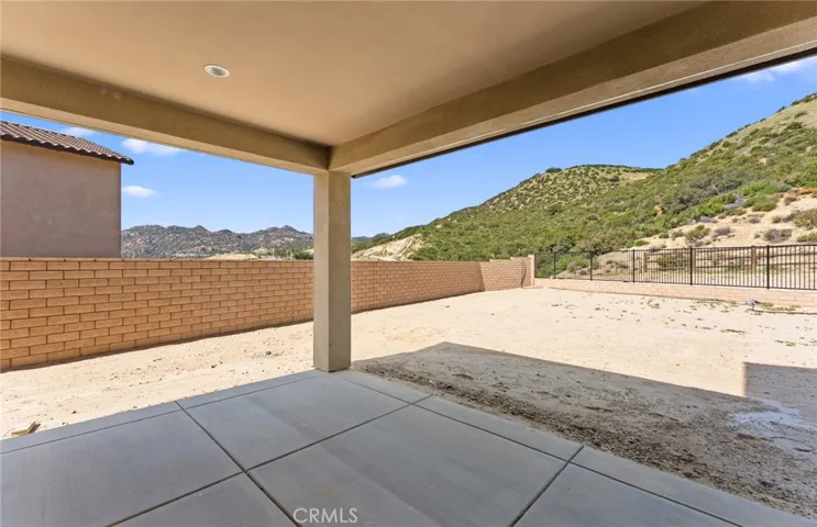 11838 Canoga Avenue, Chatsworth, California 91311