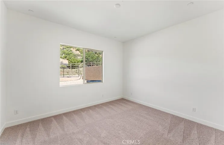11838 Canoga Avenue, Chatsworth, California 91311