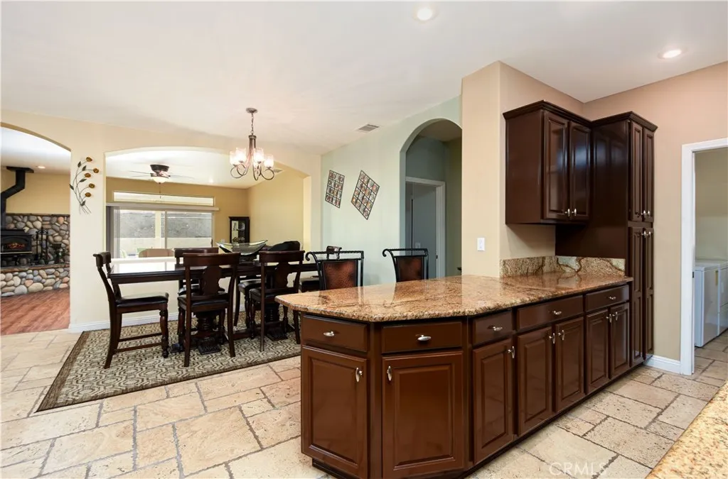 30938 Emperor, Canyon Lake, California 92587 home-pic-8