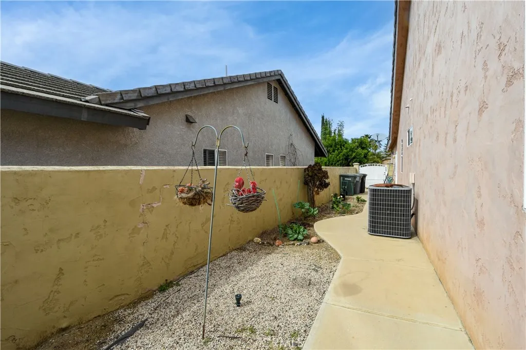 30938 Emperor, Canyon Lake, California 92587 home-pic-27