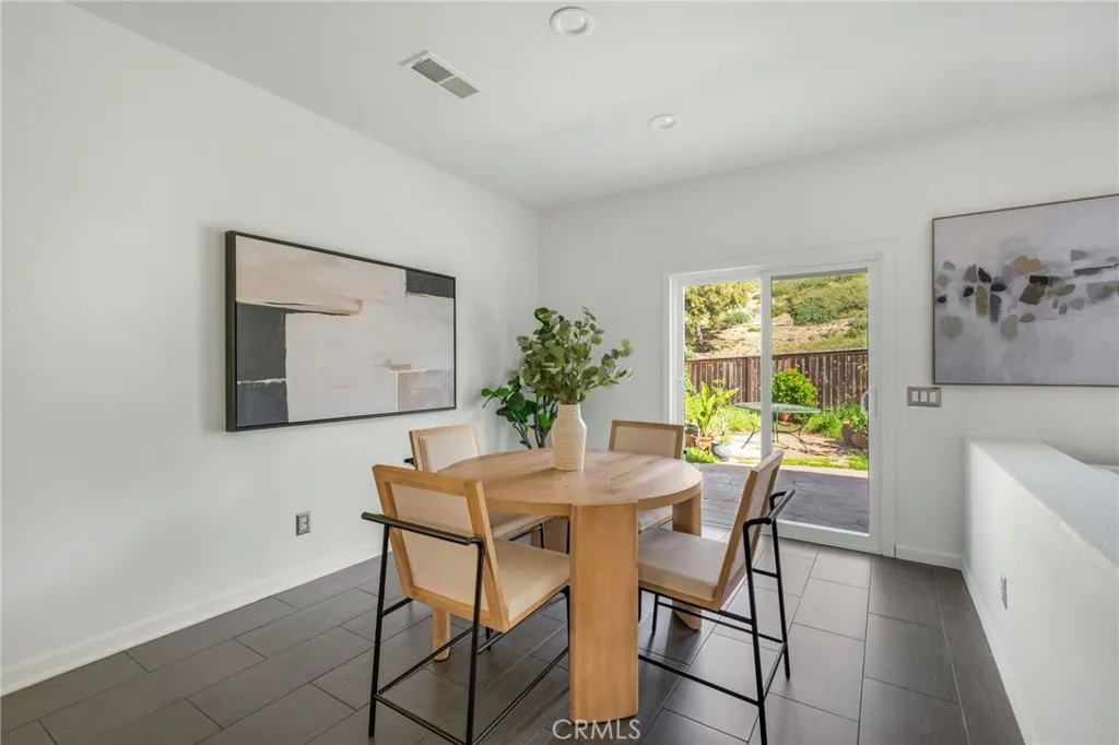 857 Via Barquero, San Marcos, California 92069 home-pic-33